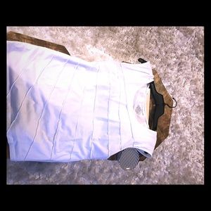 White tank with horizontal trim